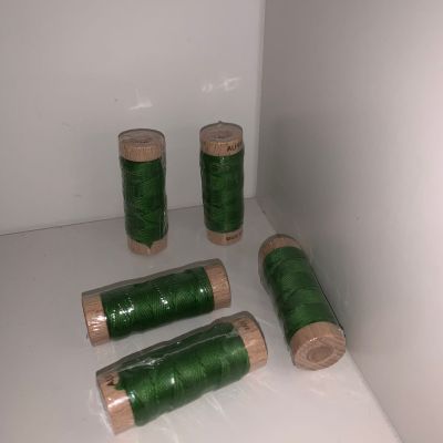 Filo Aurifil  floss 5018